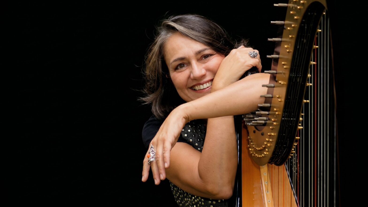 Cecilia Chailly , arpista, compositrice, cantante e scrittrice italiana